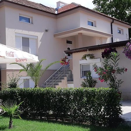 Villa Ros Guest House 斯维伦格勒 外观 照片