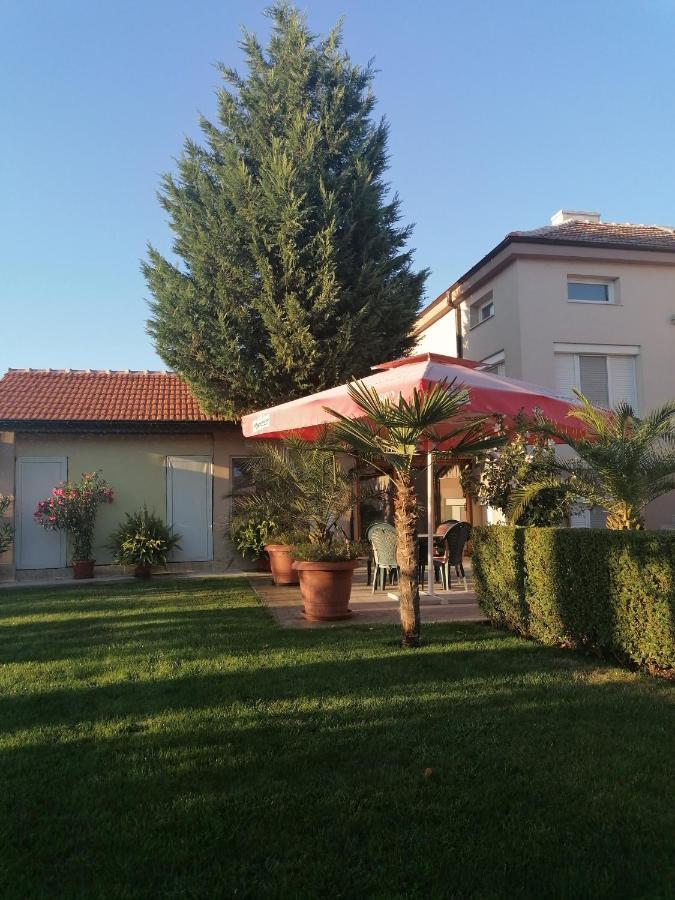 Villa Ros Guest House 斯维伦格勒 外观 照片