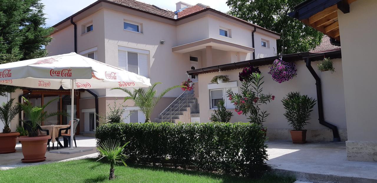 Villa Ros Guest House 斯维伦格勒 外观 照片