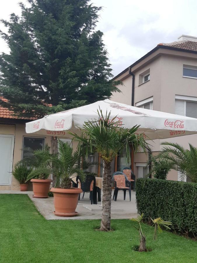 Villa Ros Guest House 斯维伦格勒 外观 照片