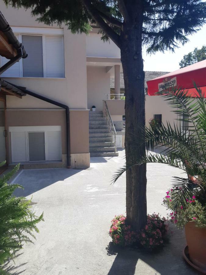 Villa Ros Guest House 斯维伦格勒 外观 照片