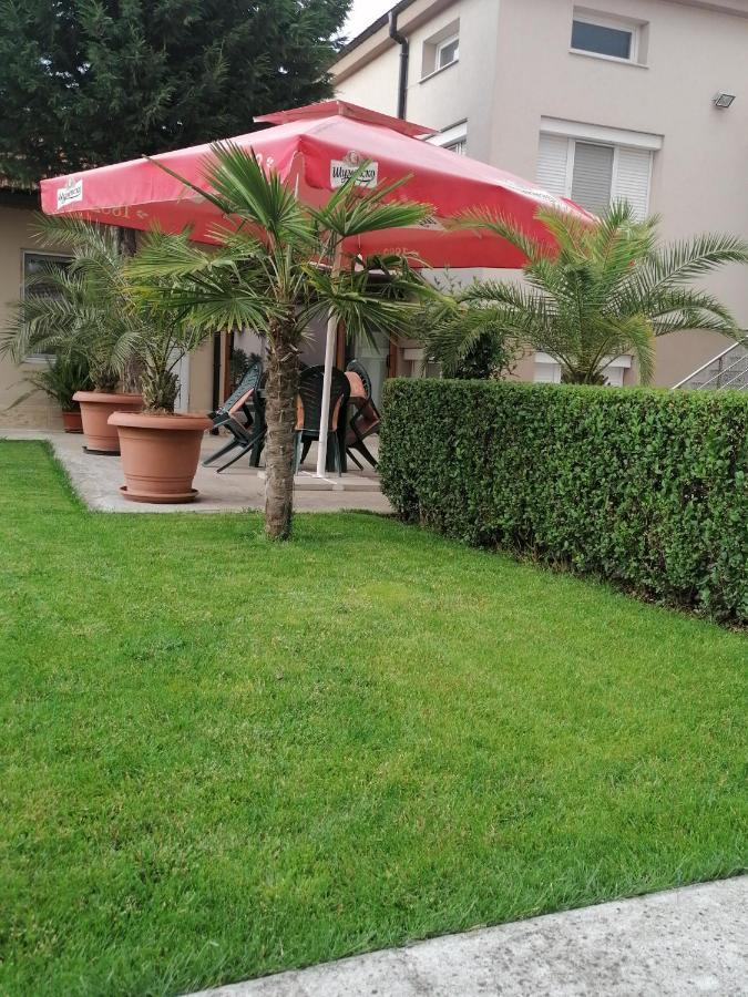Villa Ros Guest House 斯维伦格勒 外观 照片